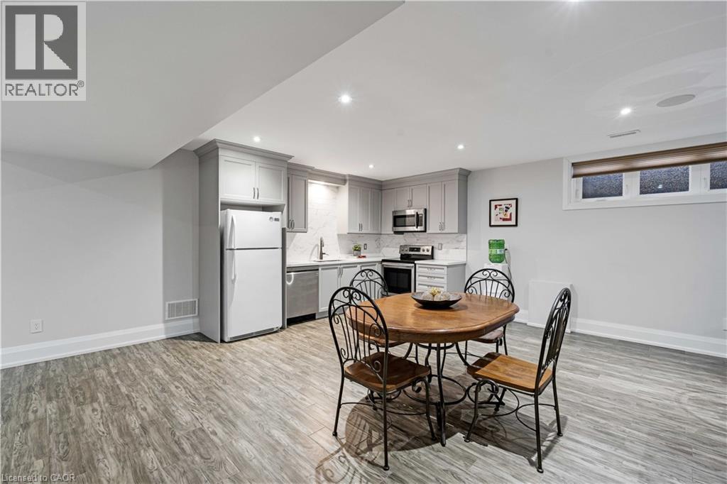 Photo 34 of 3471 Yale Road, Mississauga ON