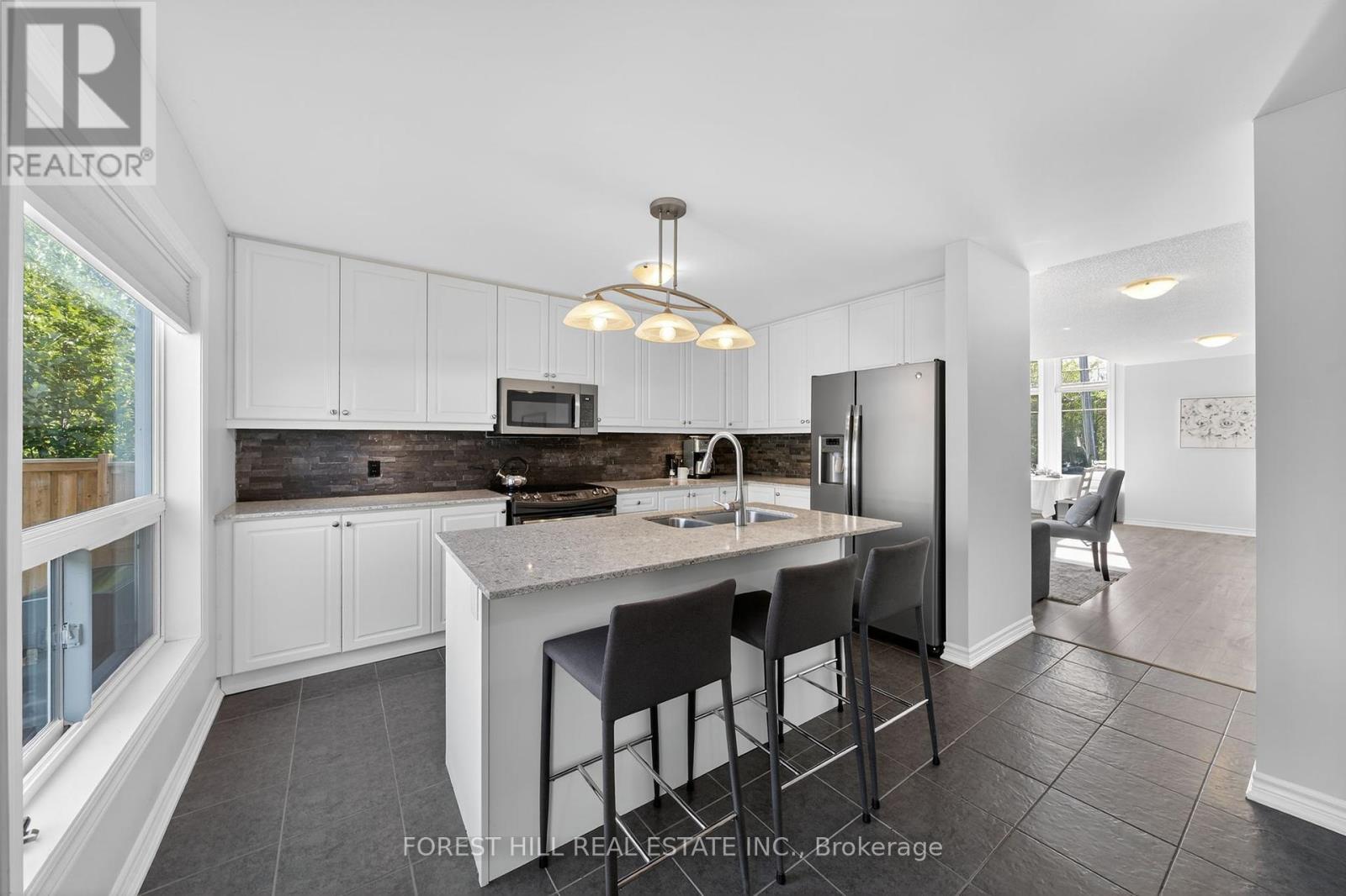 Photo 12 of 70 Robert Street S, Wasaga Beach ON
