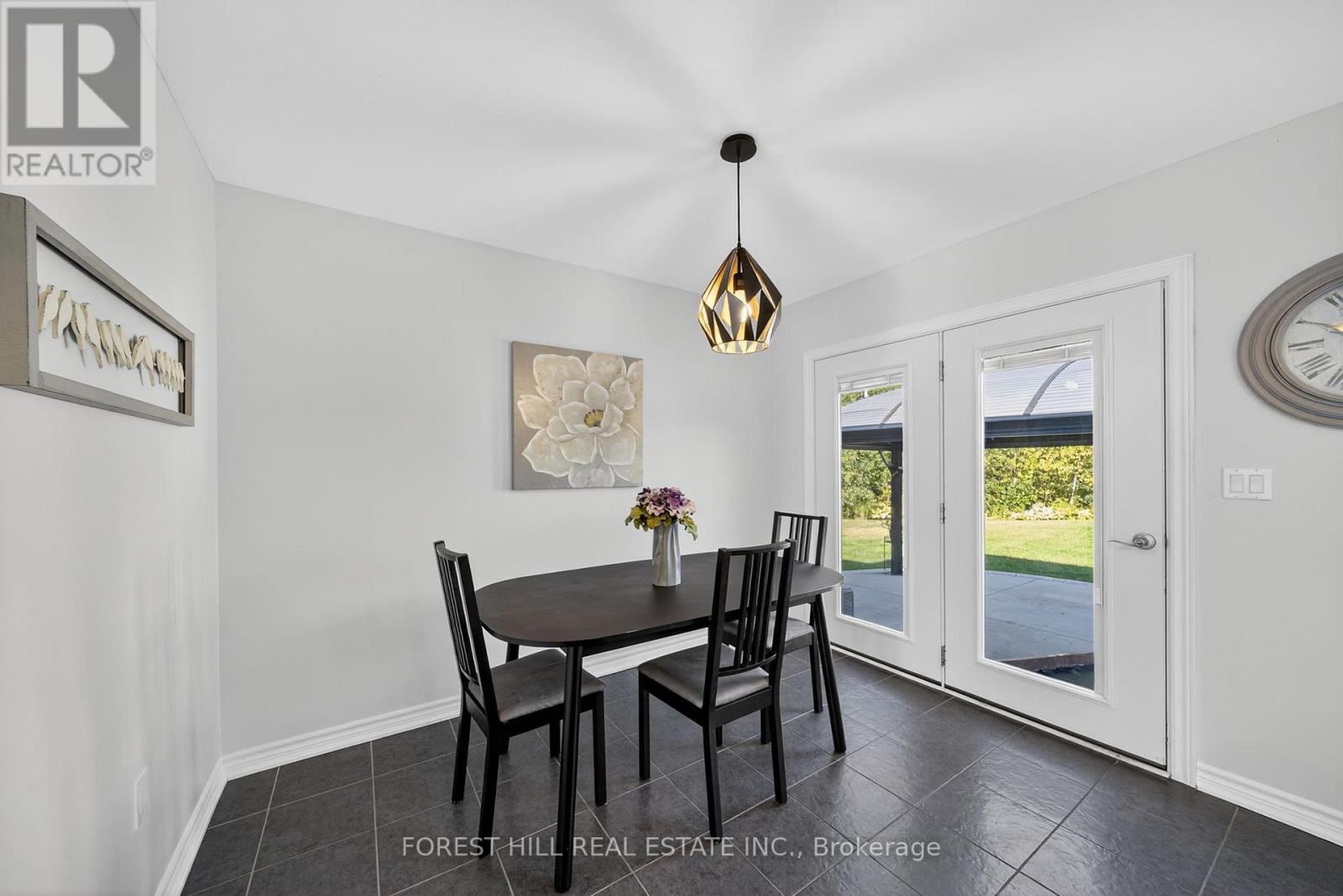Photo 16 of 70 Robert Street S, Wasaga Beach ON