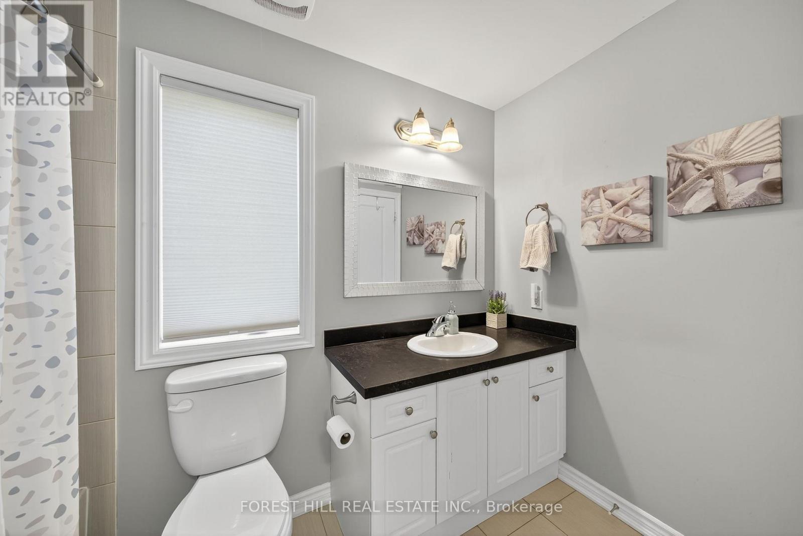 Photo 19 of 70 Robert Street S, Wasaga Beach ON