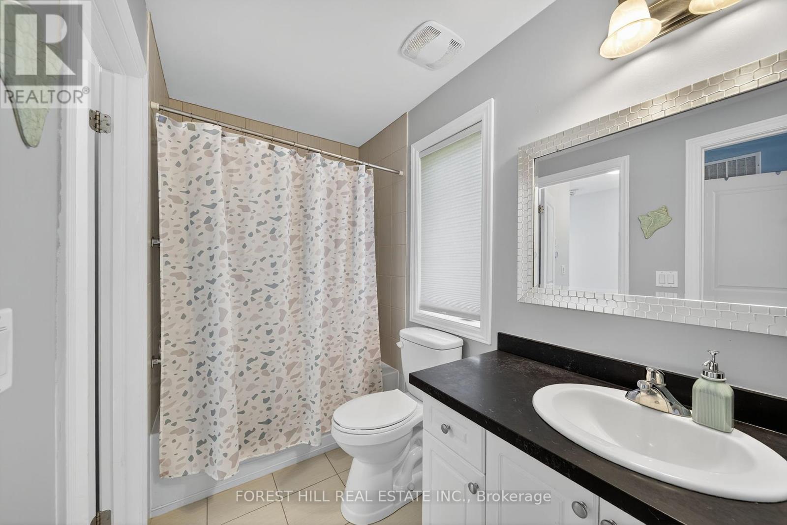 Photo 20 of 70 Robert Street S, Wasaga Beach ON