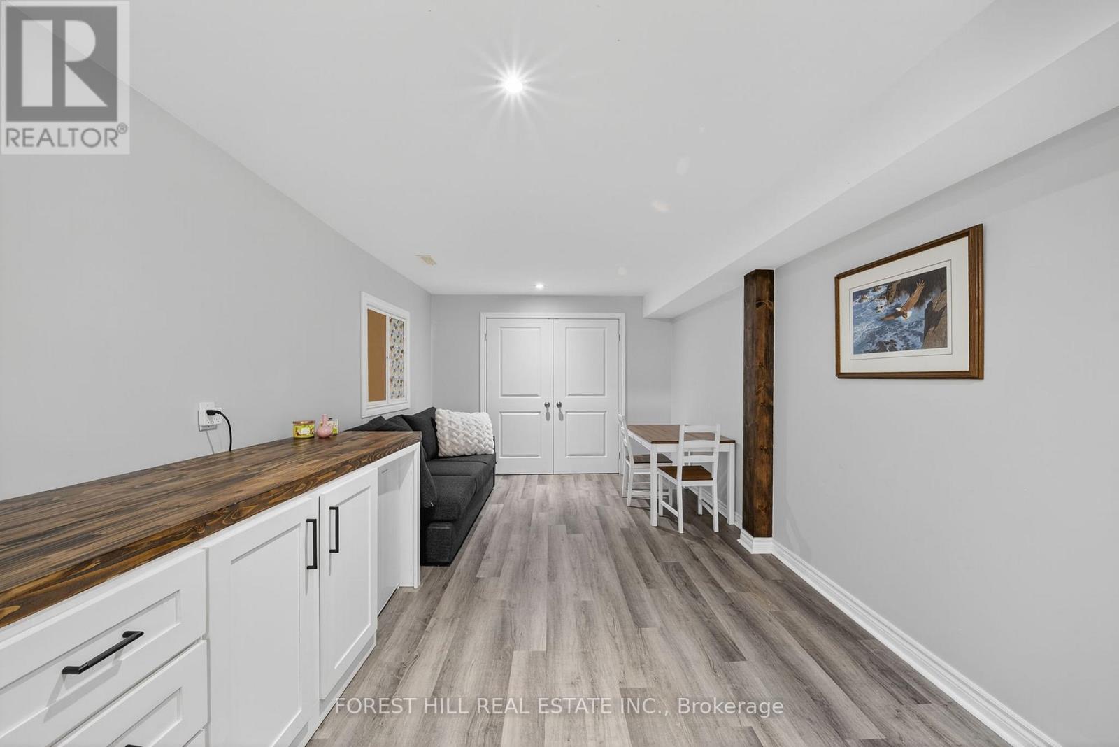 Photo 24 of 70 Robert Street S, Wasaga Beach ON