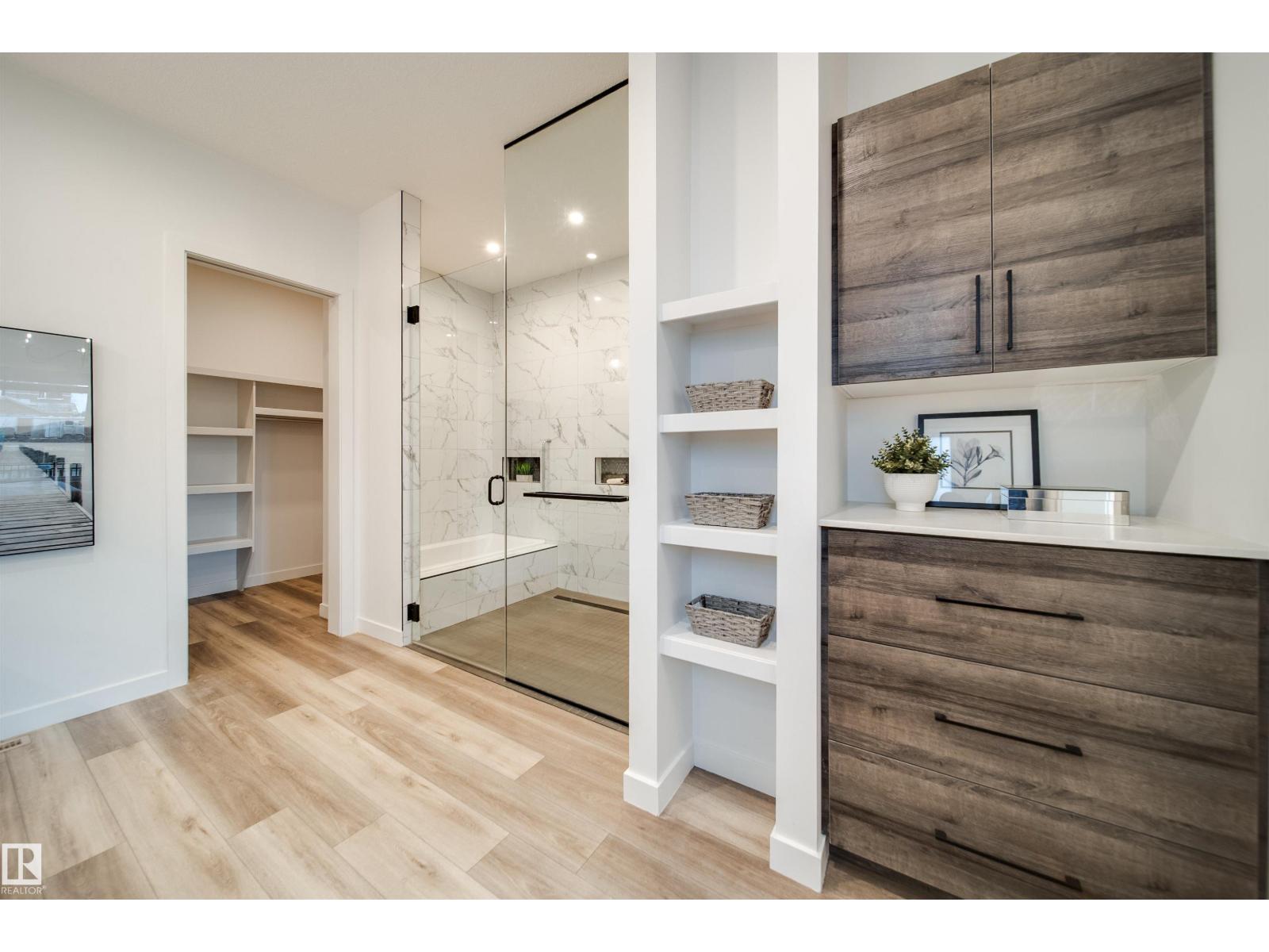Photo 31 of 4832 Knight Cr Sw, Edmonton AB