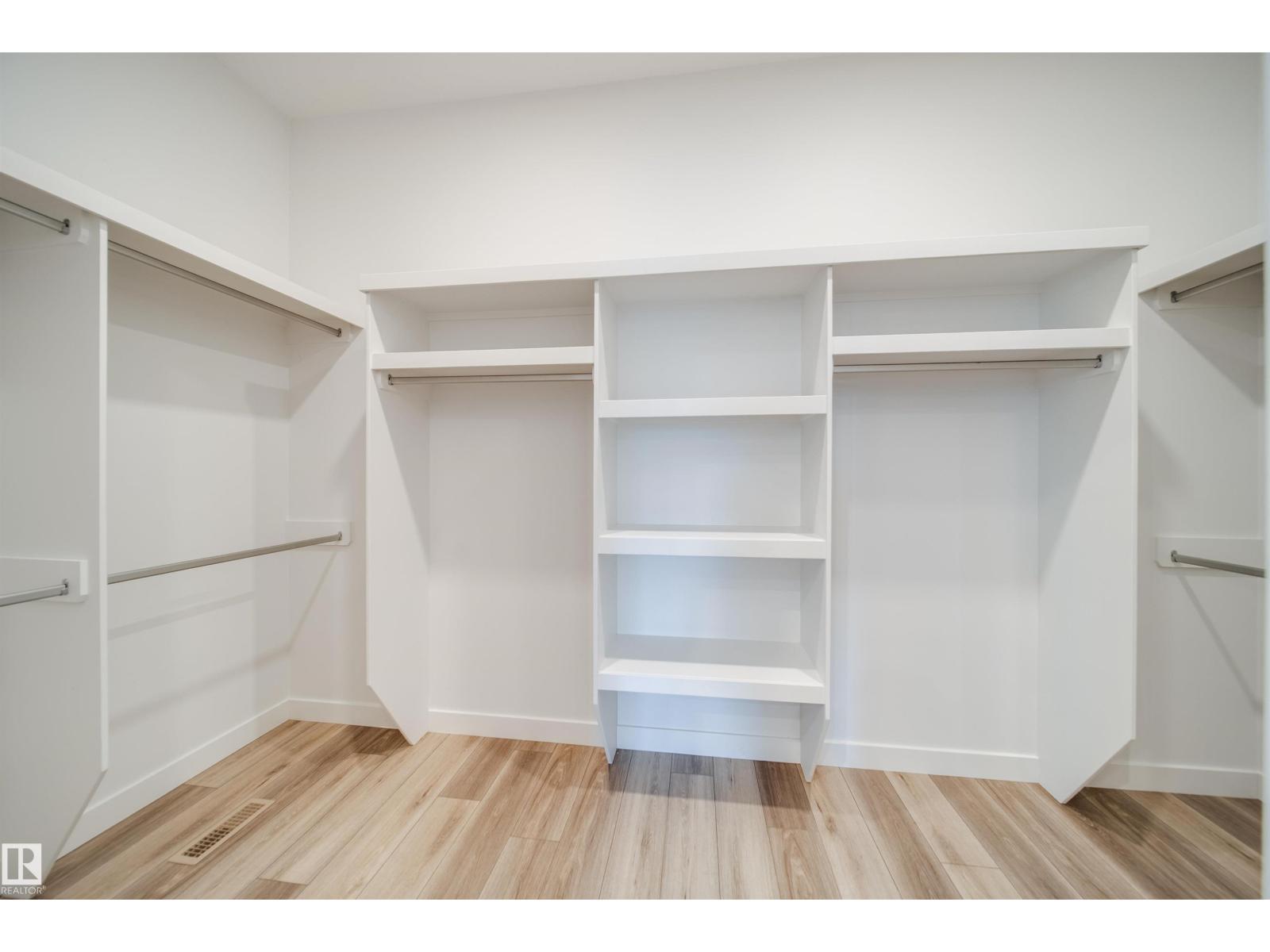 Photo 34 of 4832 Knight Cr Sw, Edmonton AB