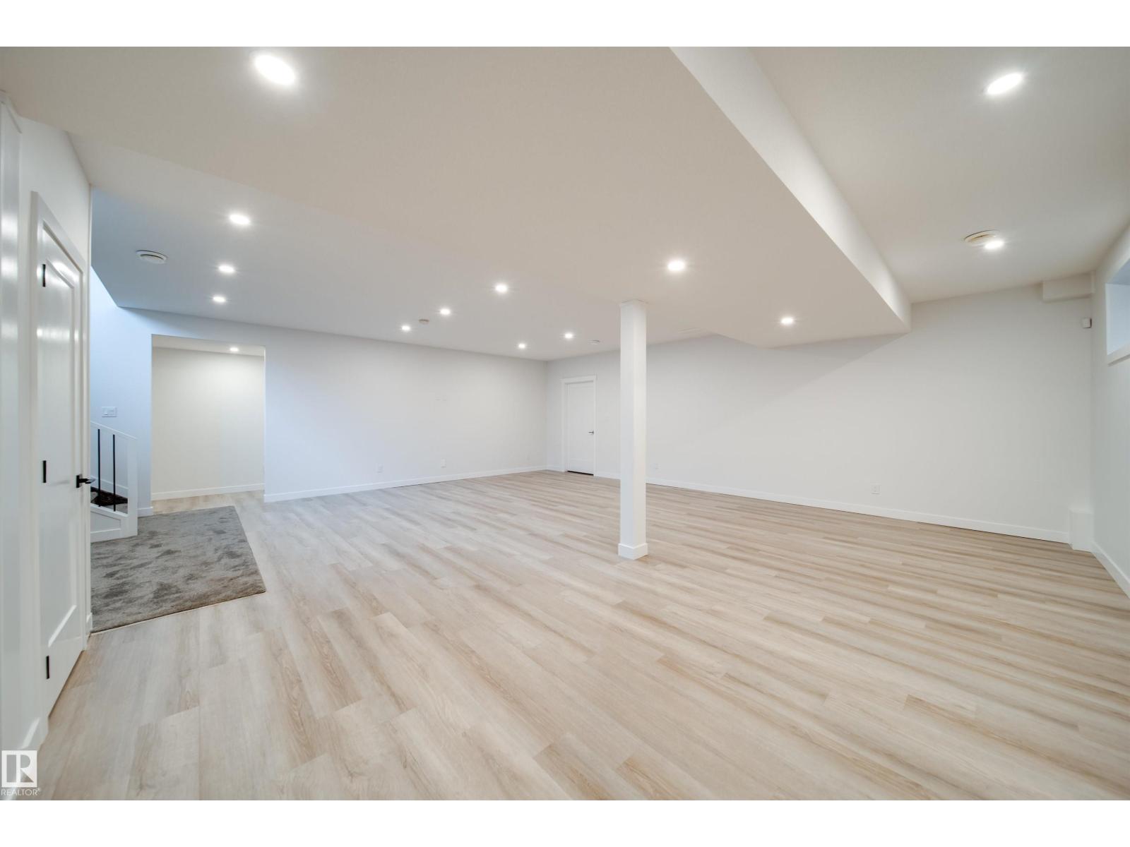 Photo 44 of 4832 Knight Cr Sw, Edmonton AB