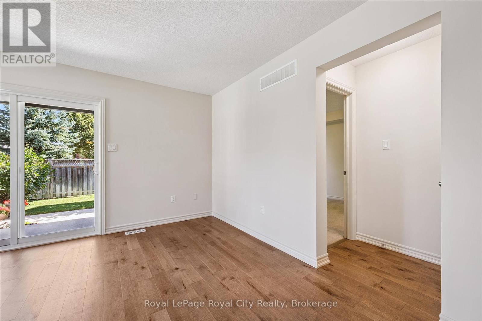 Photo 16 of 52 Aberdeen Street, Centre Wellington ON
