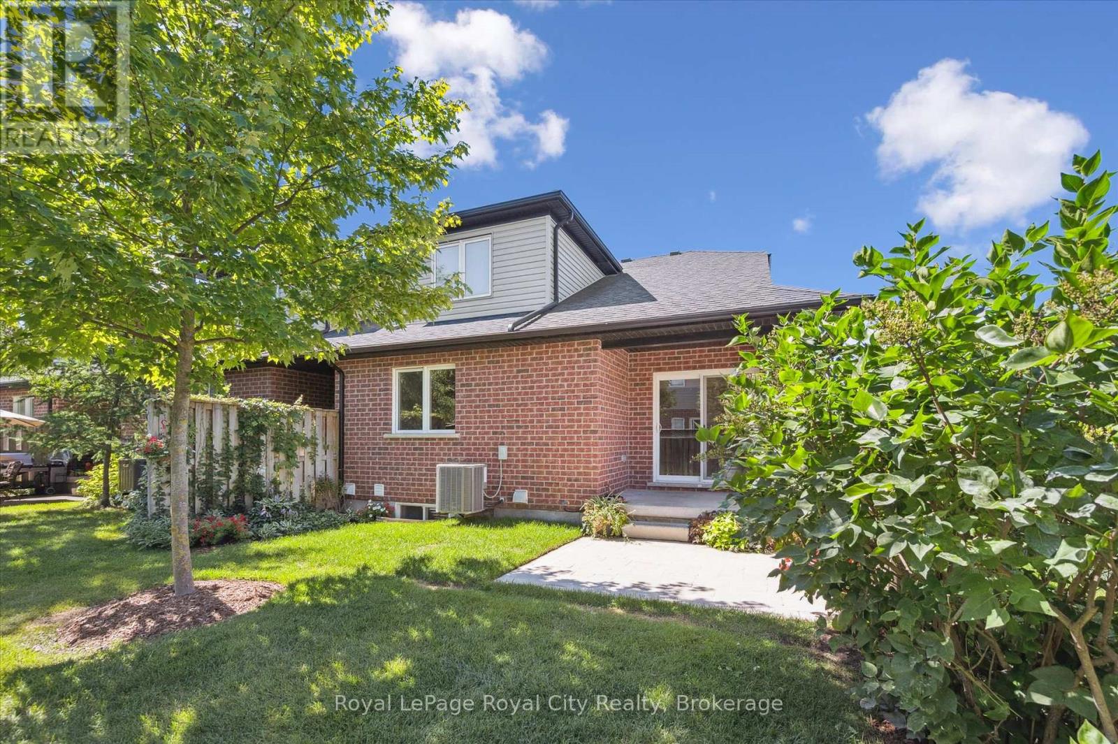 Photo 33 of 52 Aberdeen Street, Centre Wellington ON