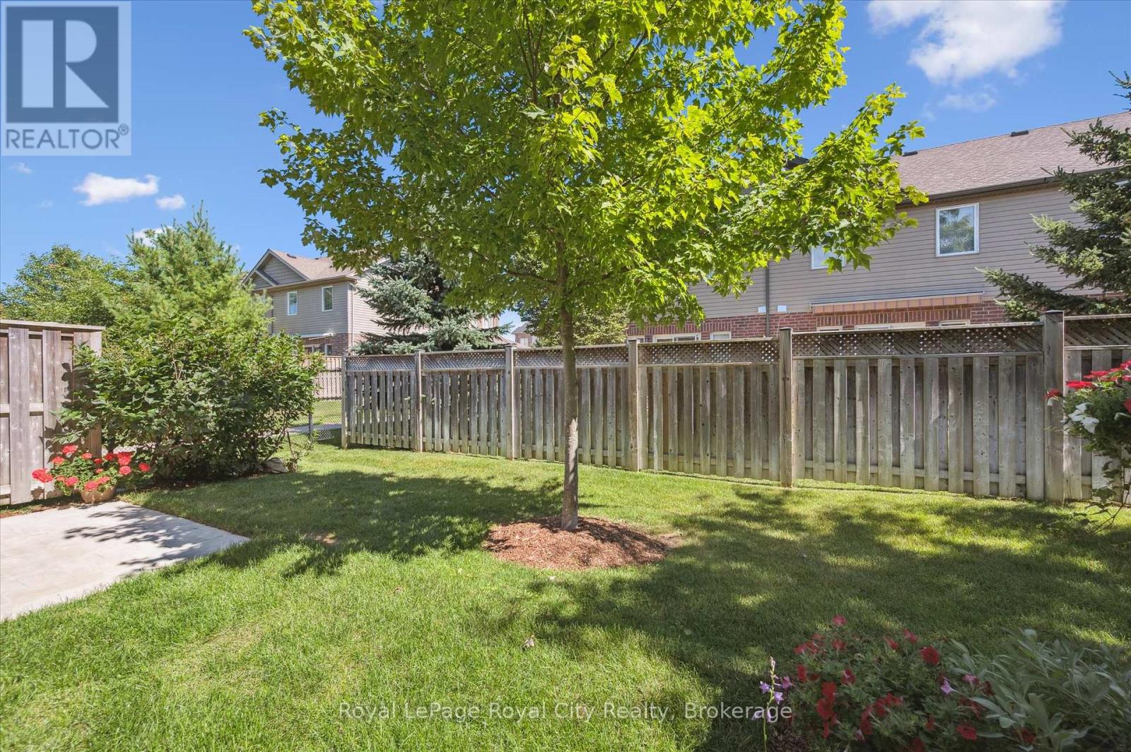 Photo 37 of 52 Aberdeen Street, Centre Wellington ON