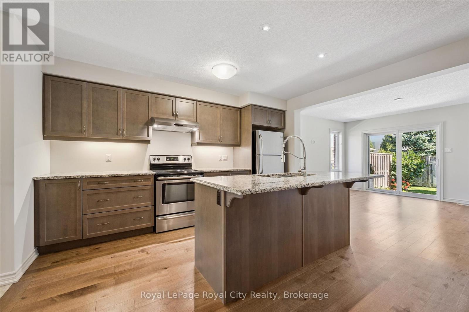 Photo 5 of 52 Aberdeen Street, Centre Wellington ON