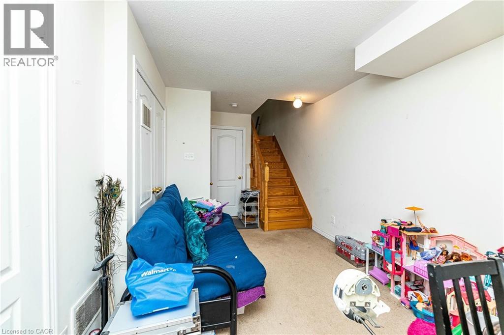 Photo 22 of 107 Sea Drifter Crescent, Brampton ON