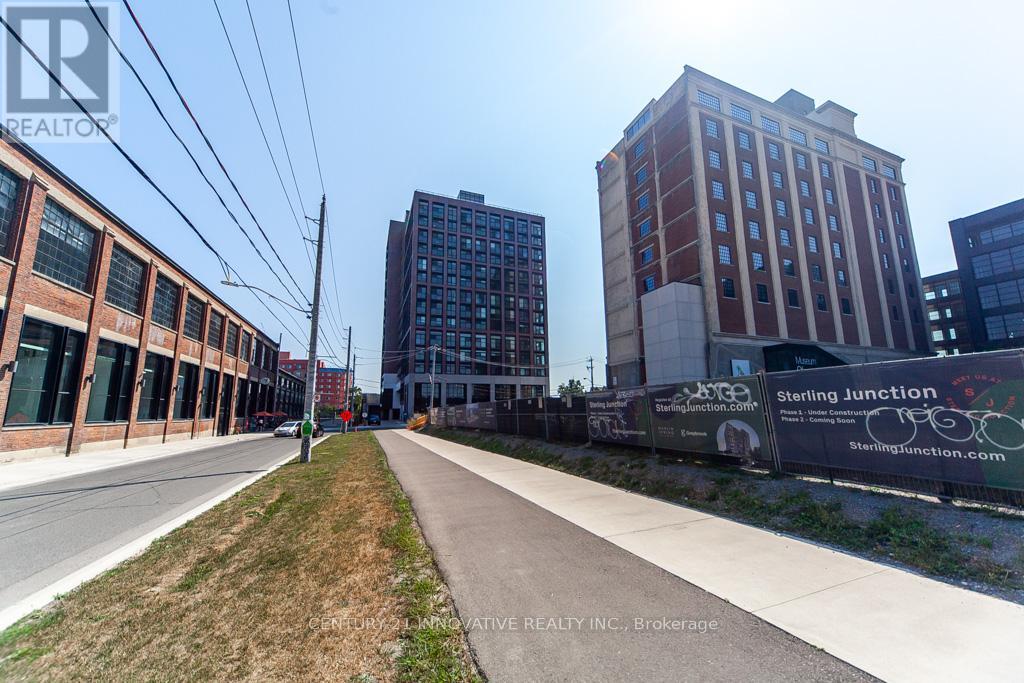 Photo 32 of 1406 181 Sterling Road, Toronto ON