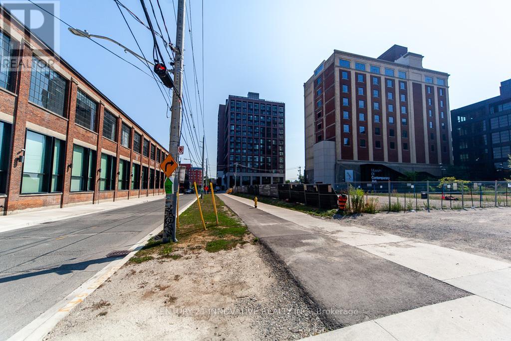 Photo 35 of 1406 181 Sterling Road, Toronto ON