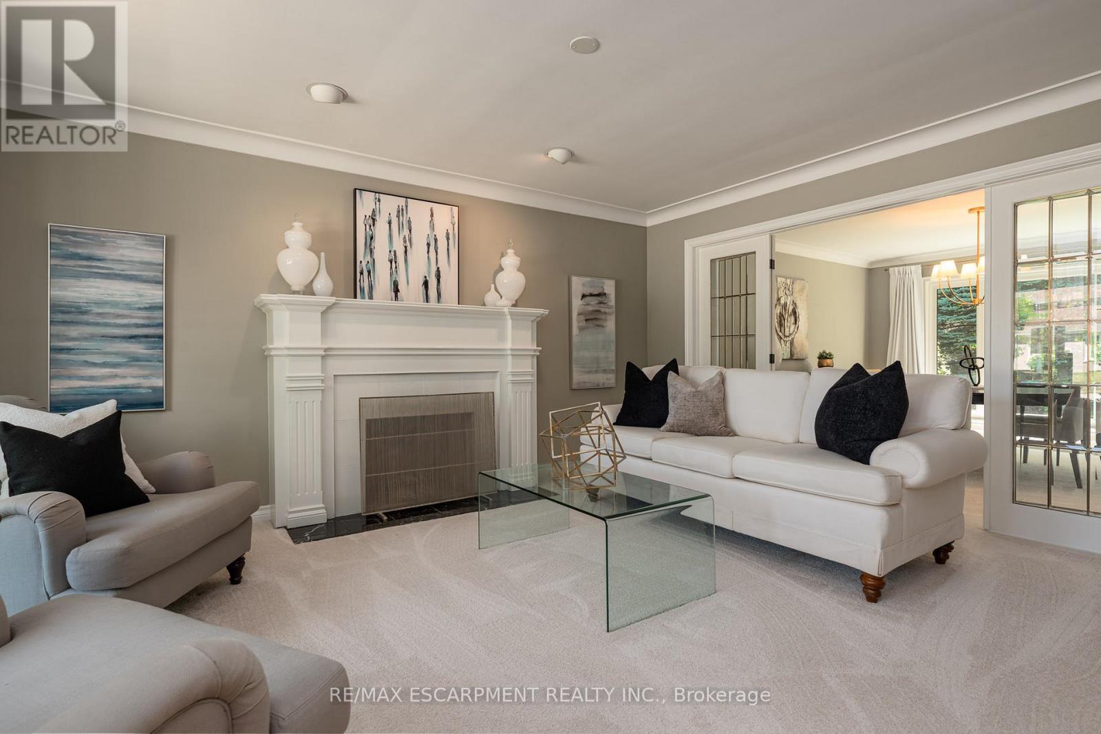 Photo 6 of 1353 Hazelton Boulevard, Burlington ON