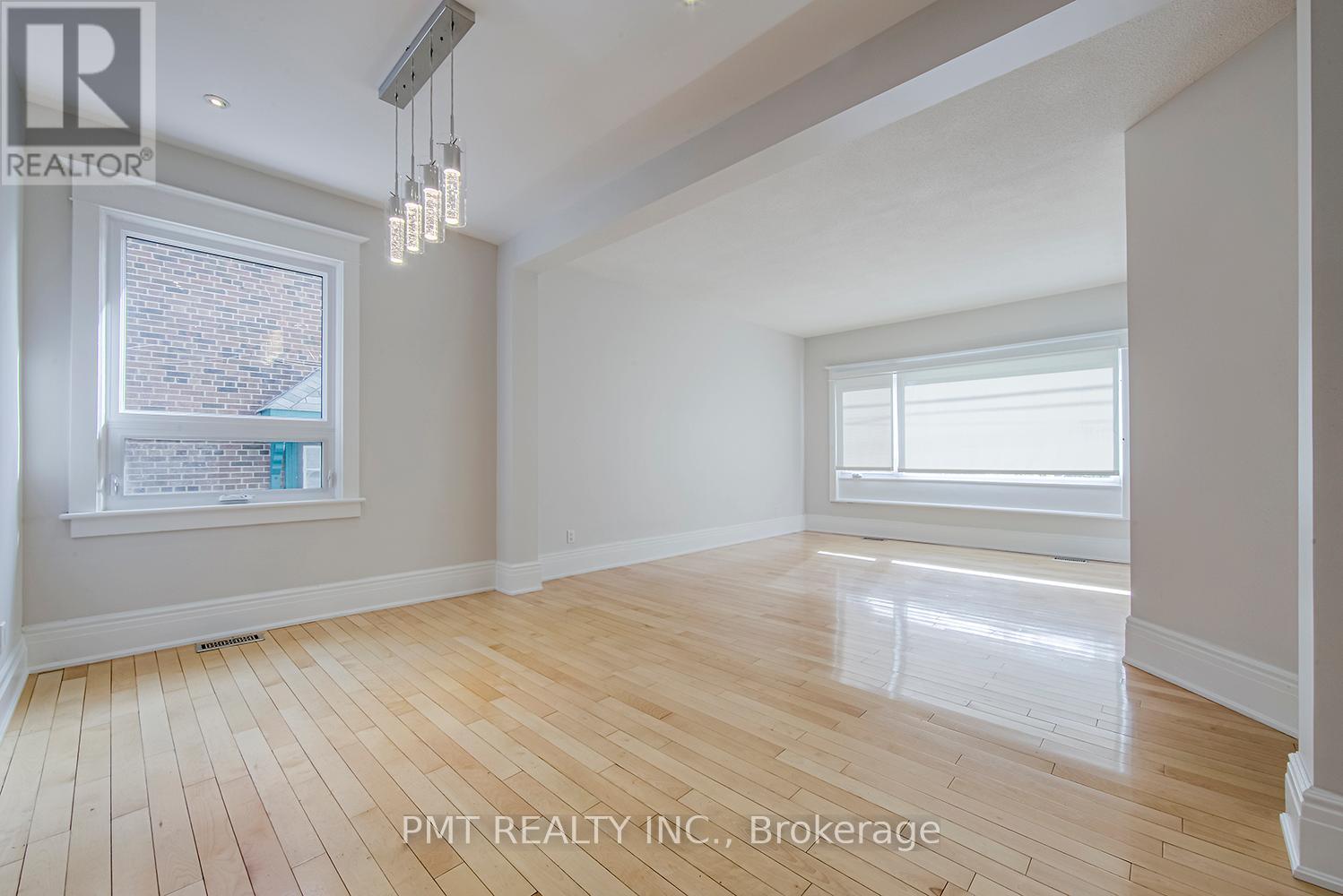 Photo 4 of Main 39 Windermere Avenue, Toronto ON