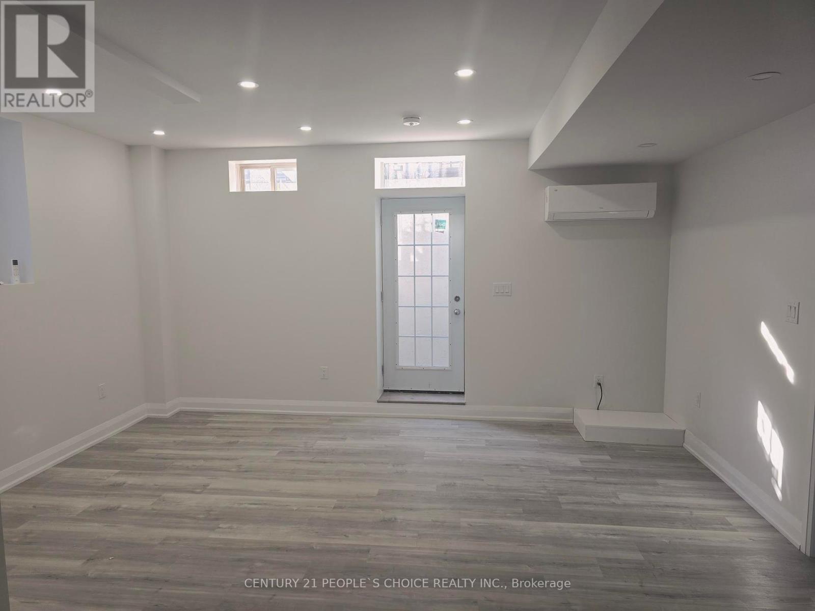 Photo 8 of Bsmt 15 William Crawley Way, Oakville ON