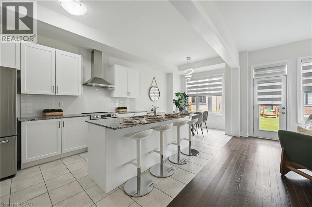 Photo 8 of 58 William Crawley Way, Oakville ON