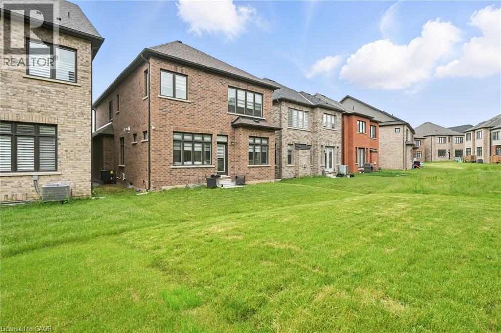 Photo 39 of 58 William Crawley Way, Oakville ON