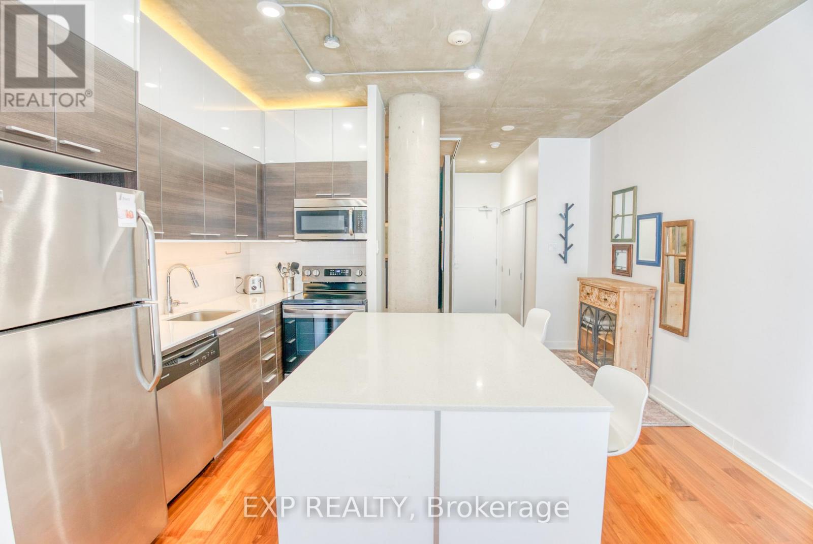 Photo 6 of 321 354 Gladstone Avenue, Ottawa ON