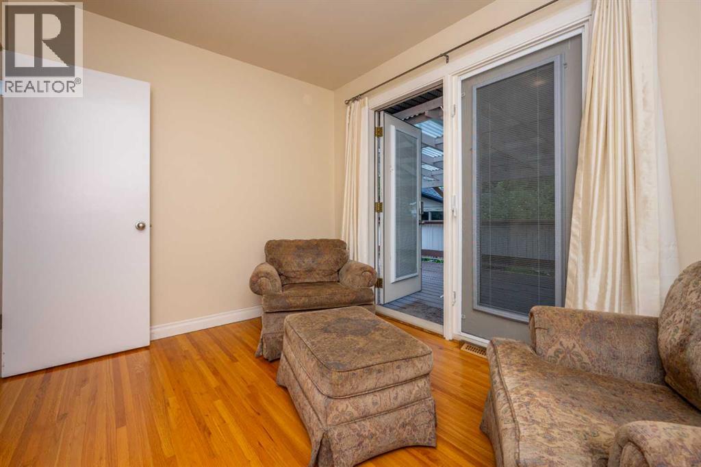 Single Family House Bungalow for Sale in  Harrow Crescent SW Haysboro Calgary 
