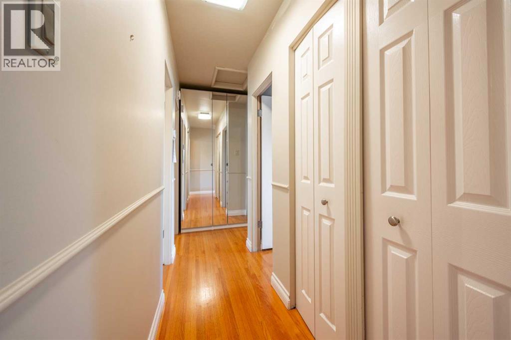 Single Family House Bungalow for Sale in  Harrow Crescent SW Haysboro Calgary 
