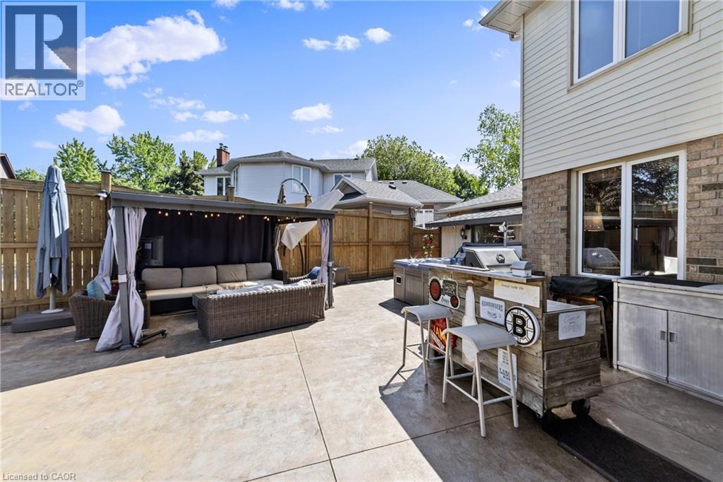 Photo 34 of 2131 Upland Drive, Burlington ON