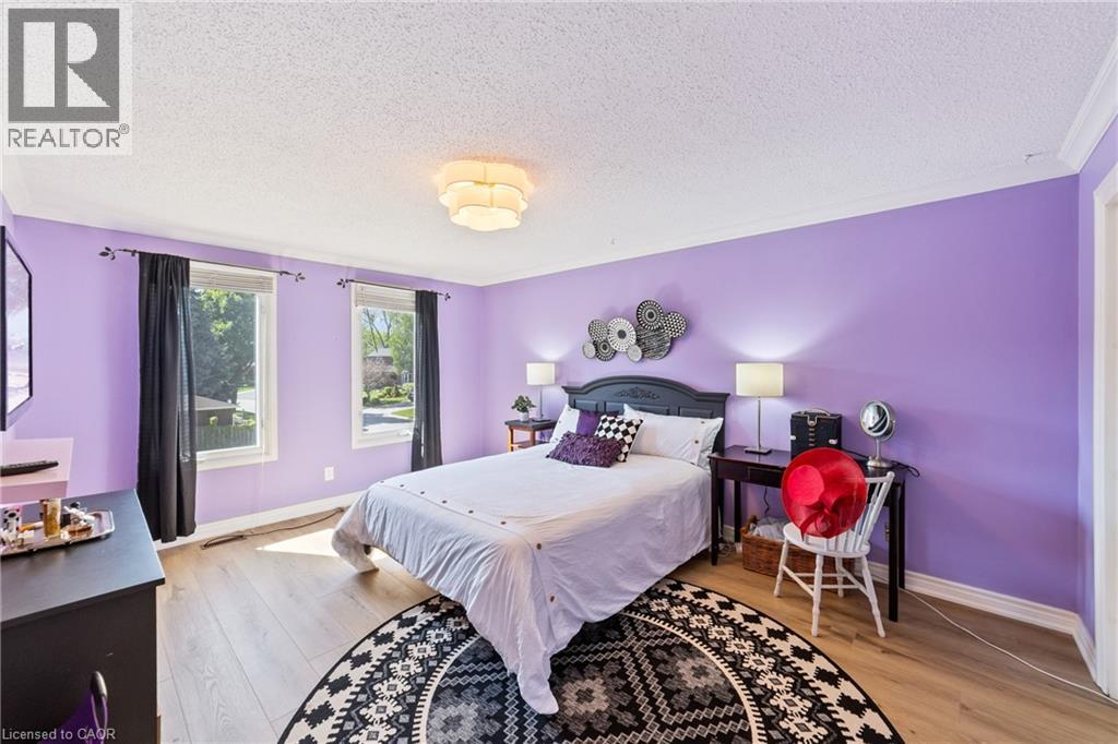 Photo 24 of 2131 Upland Drive, Burlington ON