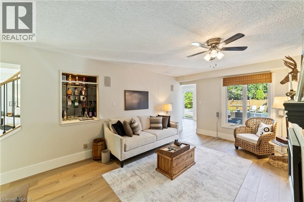 Photo 15 of 2131 Upland Drive, Burlington ON