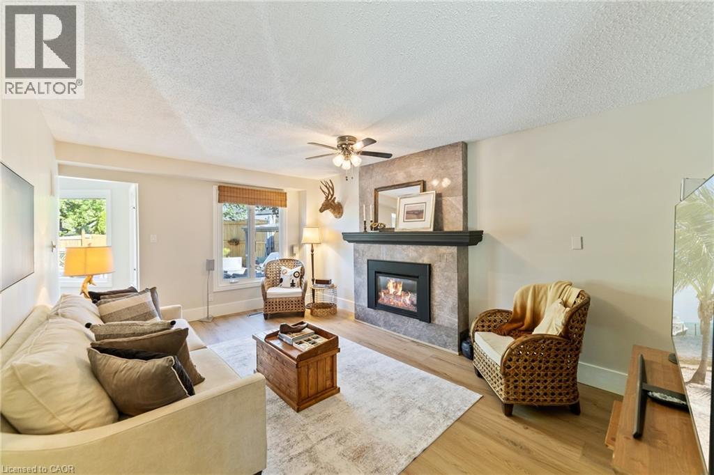 Photo 14 of 2131 Upland Drive, Burlington ON
