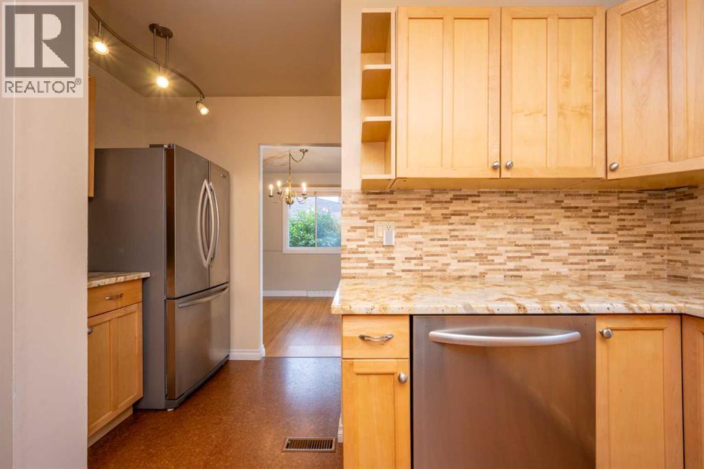 Single Family House Bungalow for Sale in  Harrow Crescent SW Haysboro Calgary 