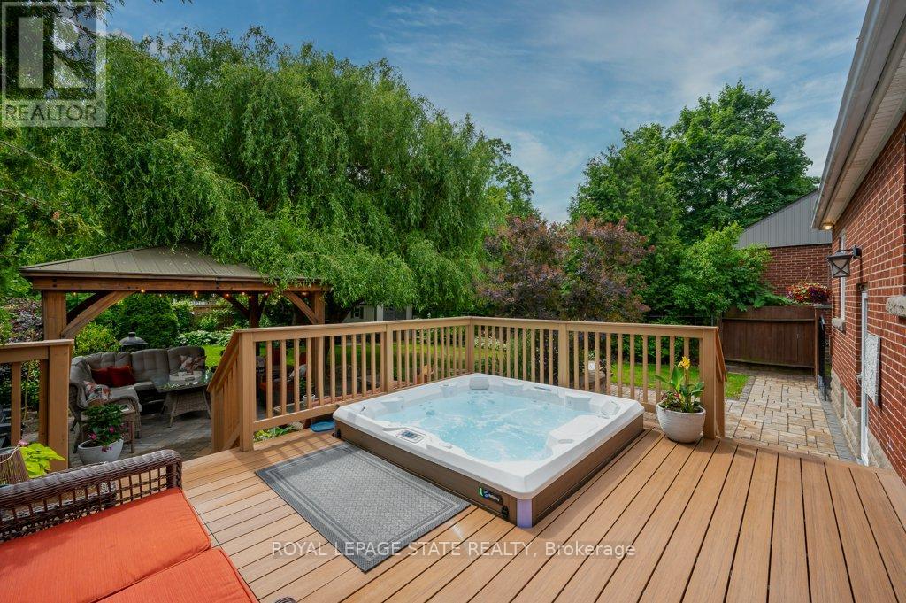 Photo 13 of 891 Garth Street, Hamilton ON
