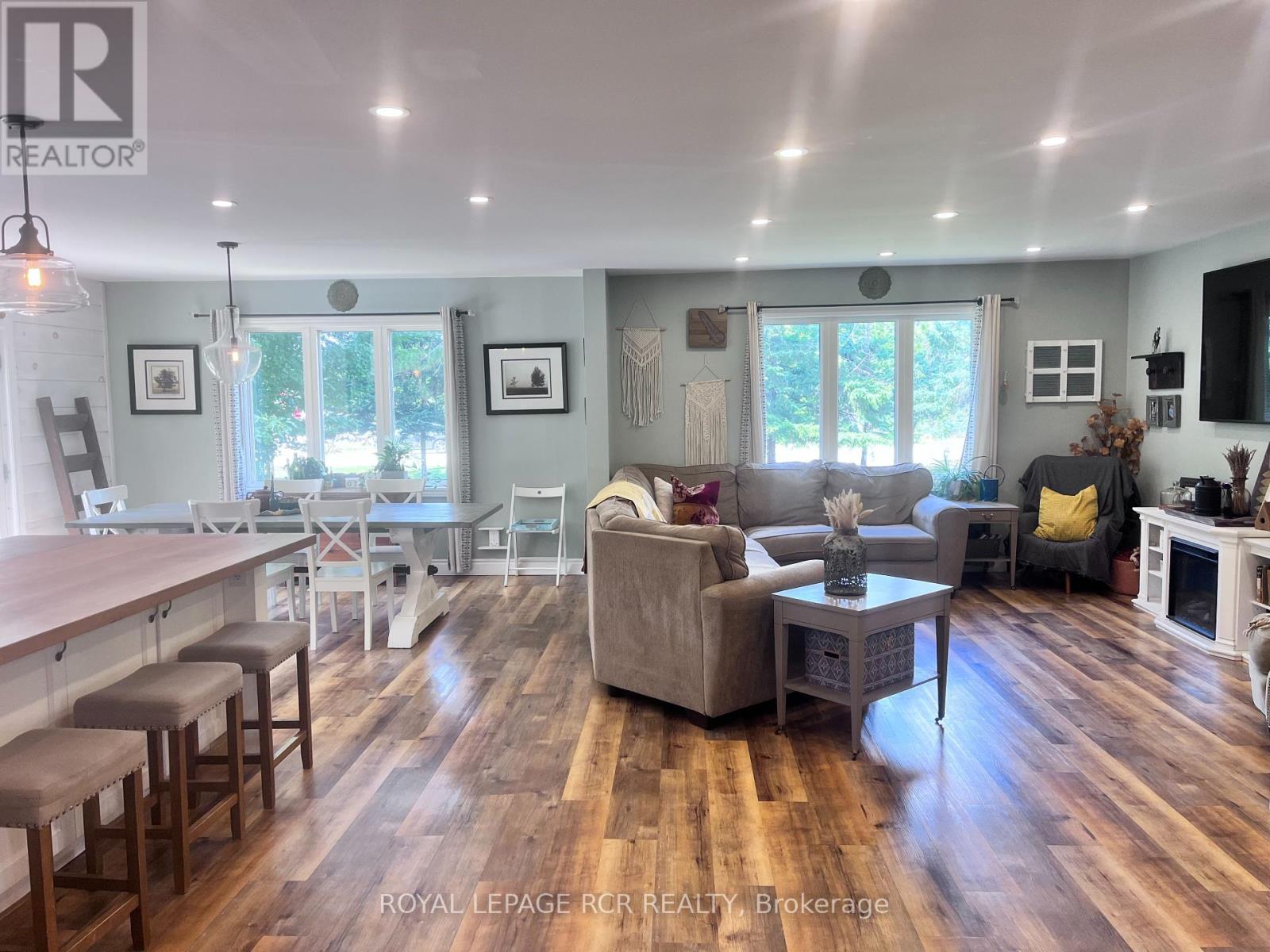 Photo 7 of 246316 Hockley Road, Mono ON