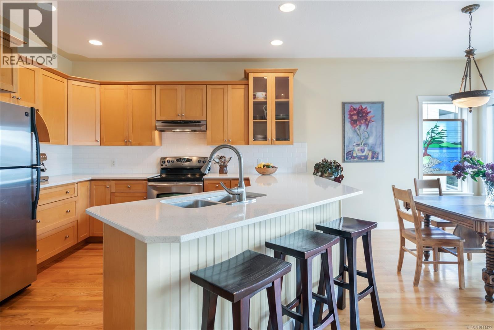 Photo 4 of 721 Quail Pl, Nanaimo BC