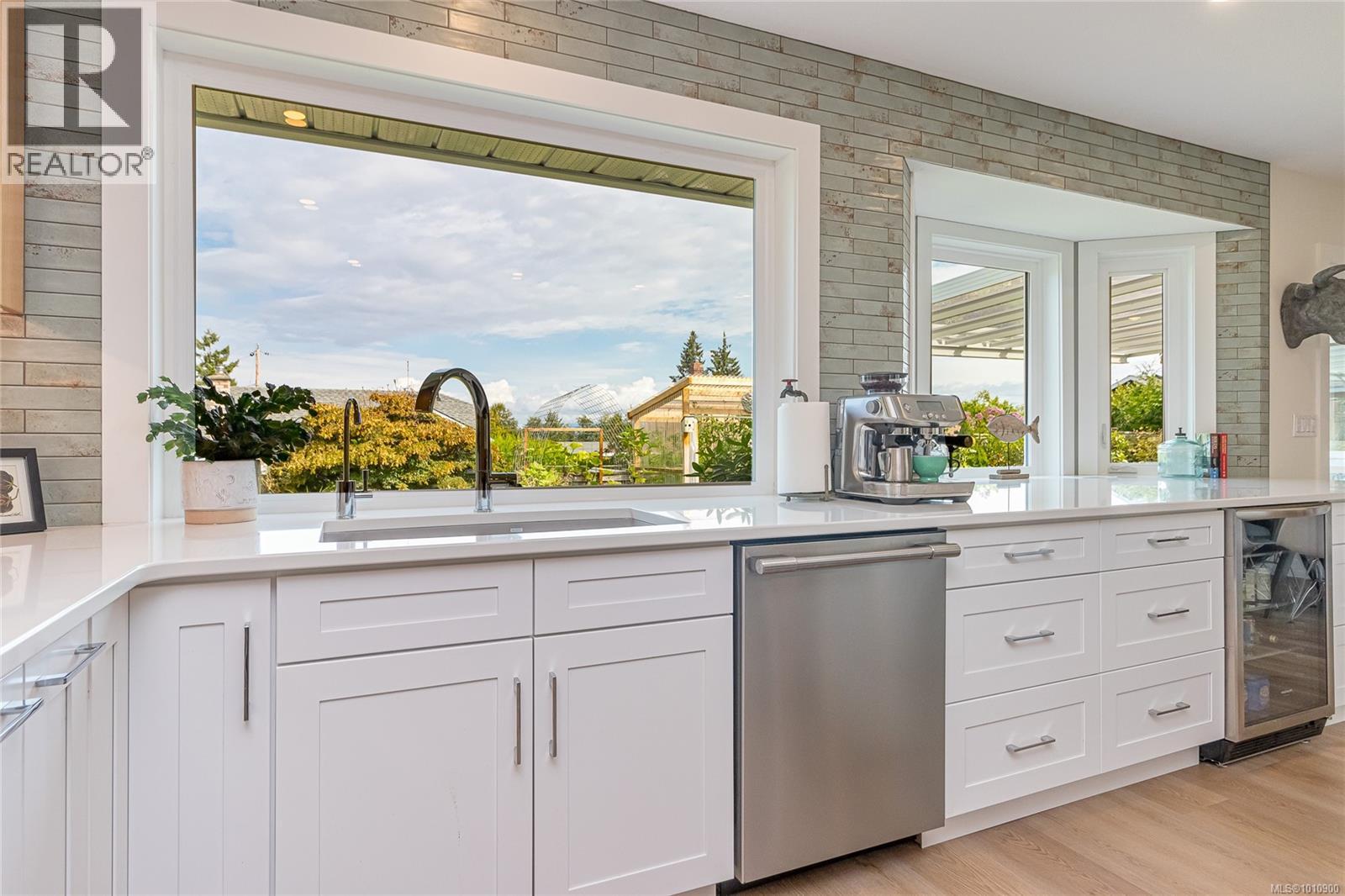 Photo 21 of 143 Denman Dr, Qualicum Beach BC