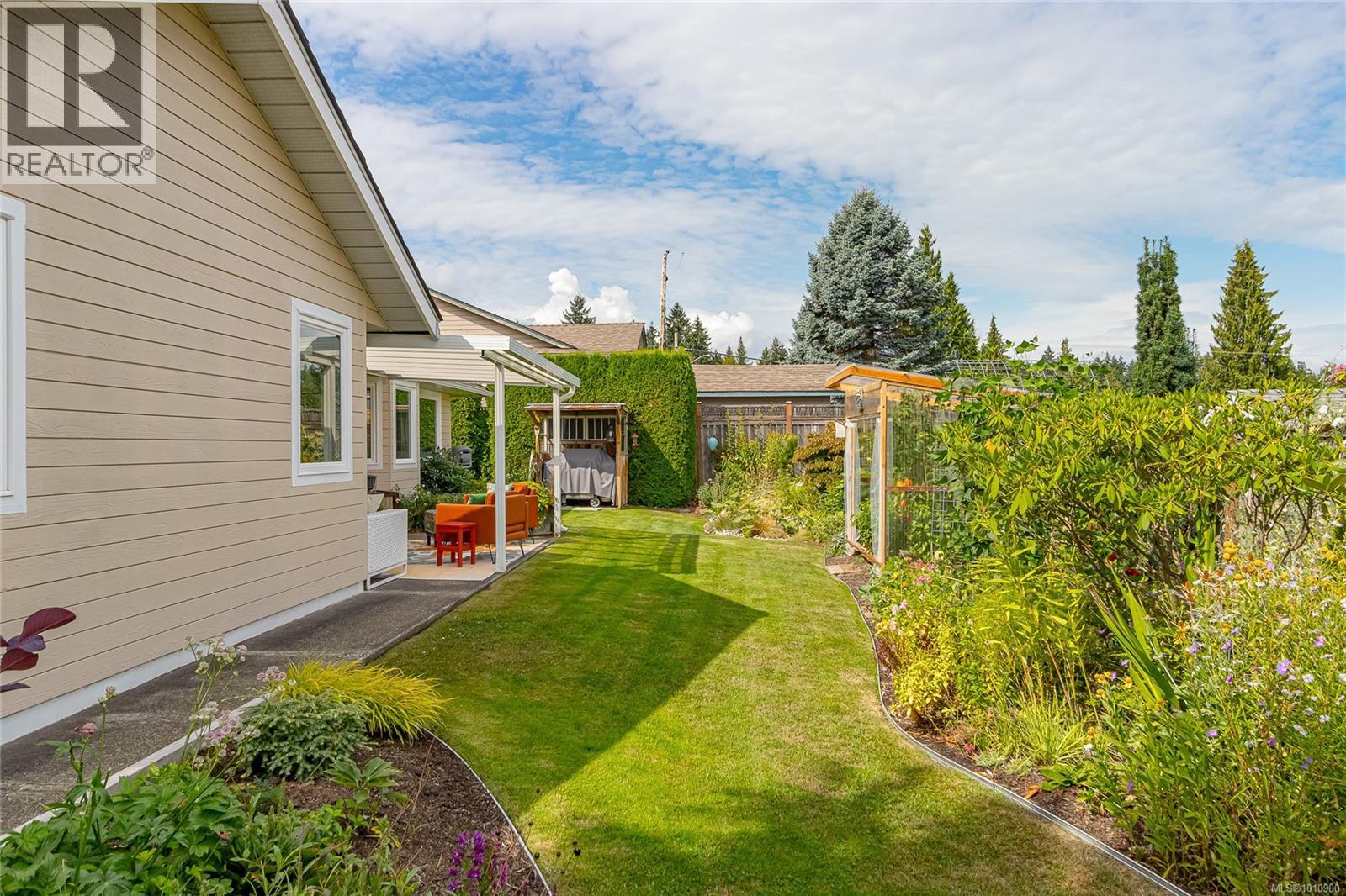 Photo 46 of 143 Denman Dr, Qualicum Beach BC