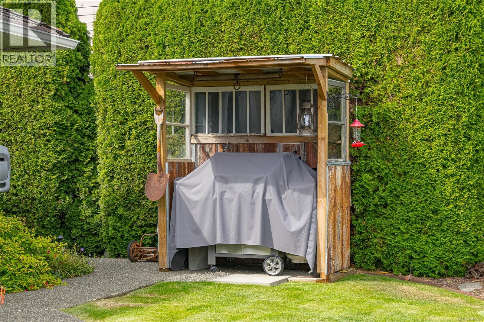 Photo 48 of 143 Denman Dr, Qualicum Beach BC