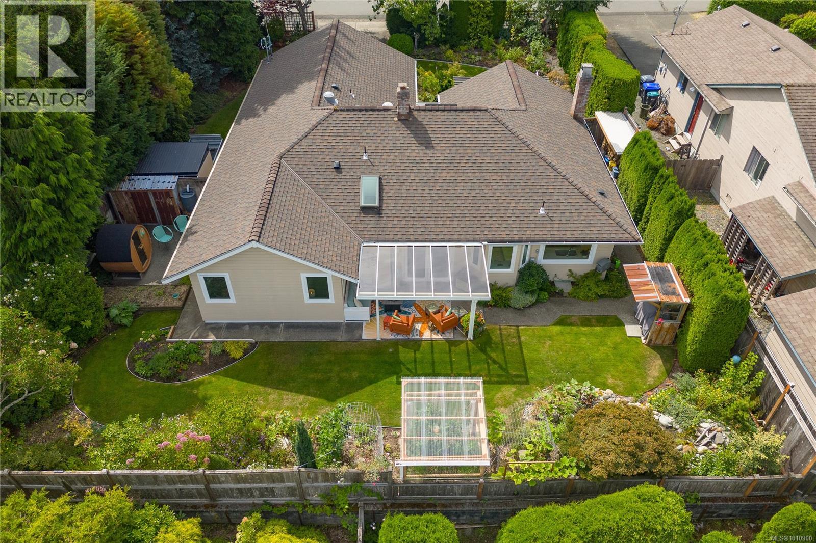 Photo 56 of 143 Denman Dr, Qualicum Beach BC