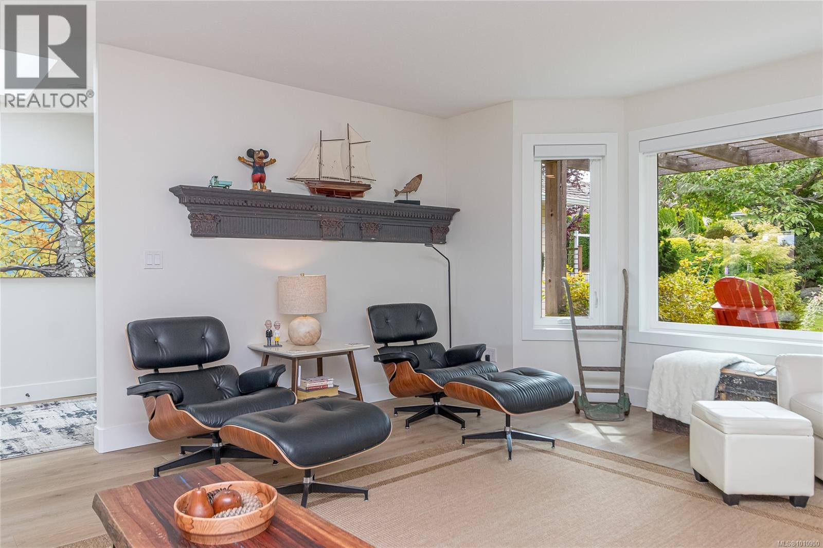Photo 9 of 143 Denman Dr, Qualicum Beach BC