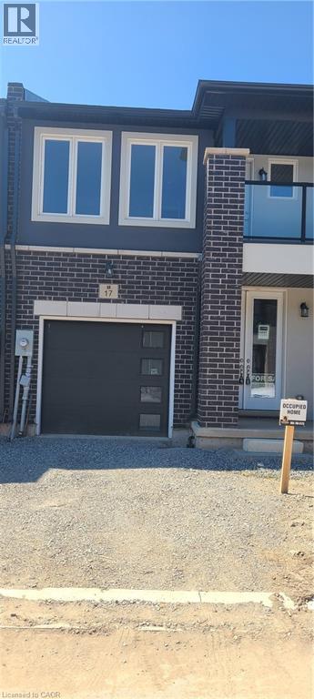 Photo 20 of 17 Renfrew Trail, Welland ON