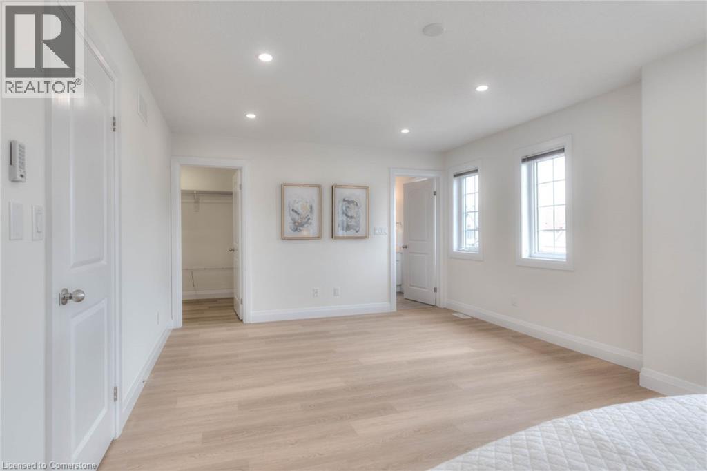 Photo 26 of 30 Mistywood Street, Kitchener ON