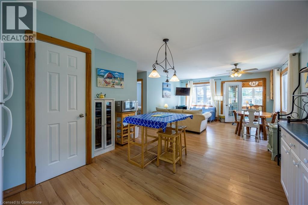 Photo 23 of 261 Erie Boulevard, Long Point ON