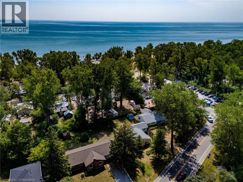Photo 33 of 261 Erie Boulevard, Long Point ON