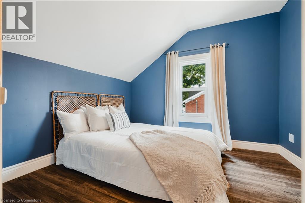 Photo 13 of 275 Clayton Street E, Listowel ON