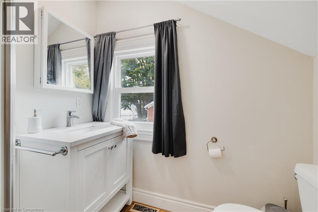 Photo 15 of 275 Clayton Street E, Listowel ON