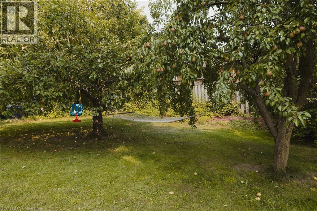 Photo 24 of 275 Clayton Street E, Listowel ON