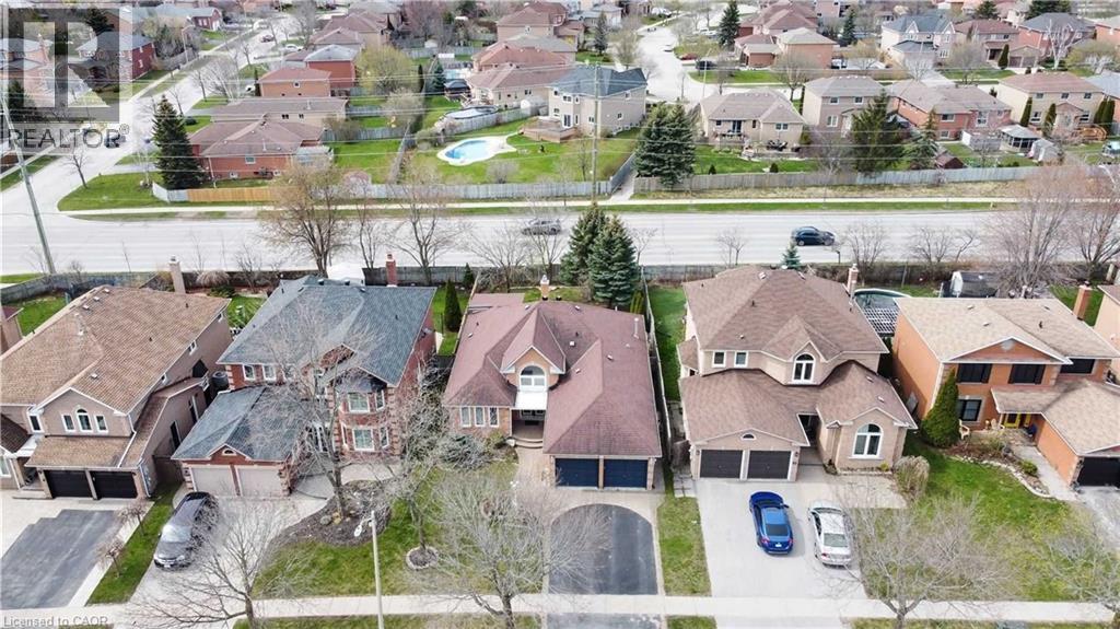 Photo 2 of 85 Cityview Circle, Barrie ON