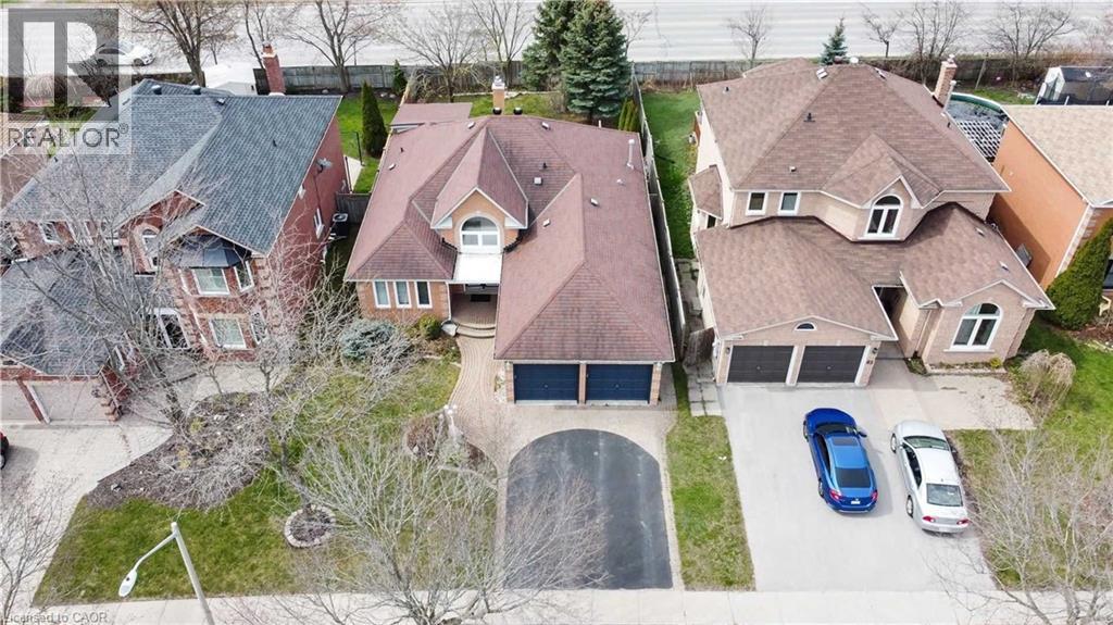 Photo 1 of 85 Cityview Circle, Barrie ON