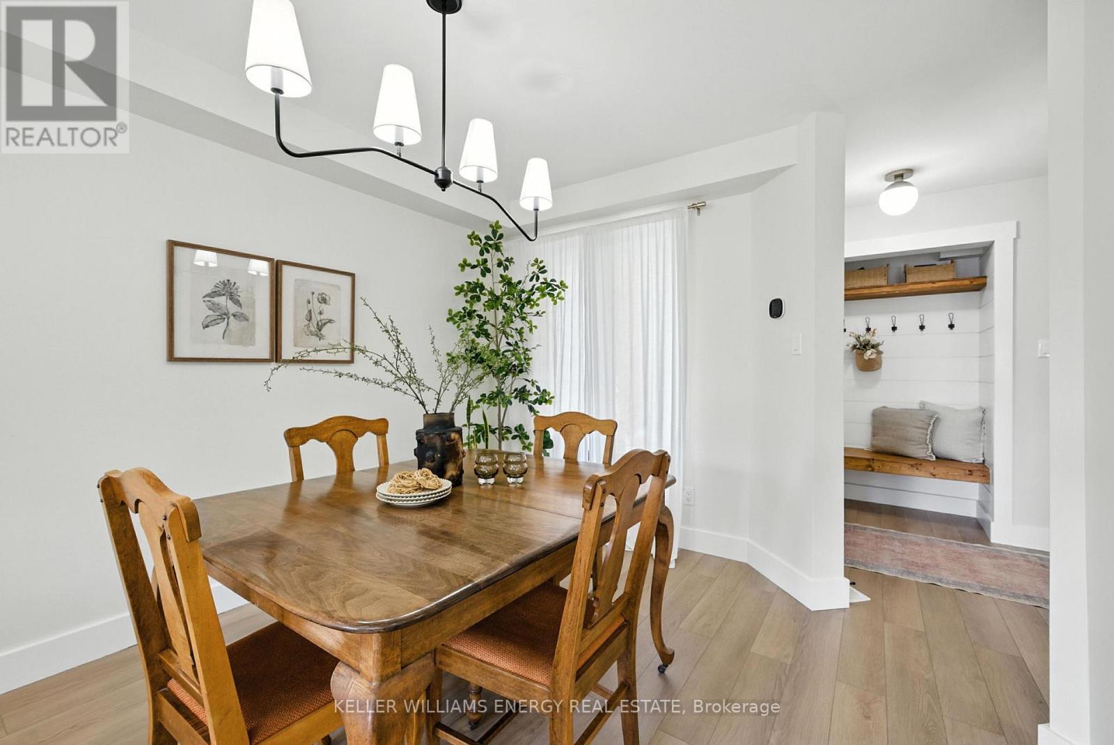 Photo 15 of 9 Glen Ray Court, Clarington ON