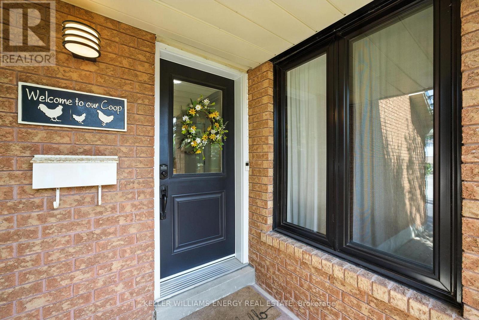 Photo 16 of 9 Glen Ray Court, Clarington ON