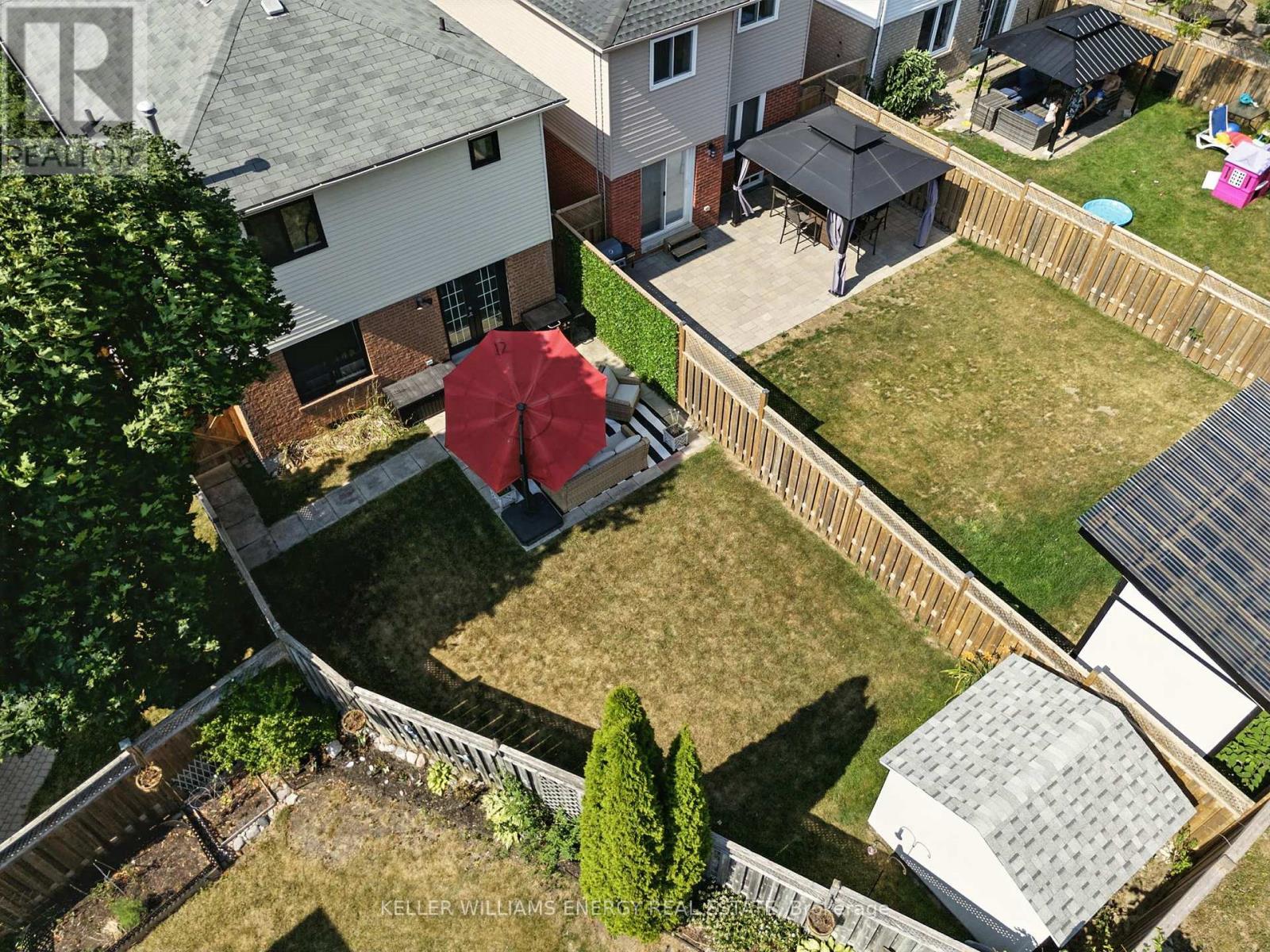 Photo 45 of 9 Glen Ray Court, Clarington ON