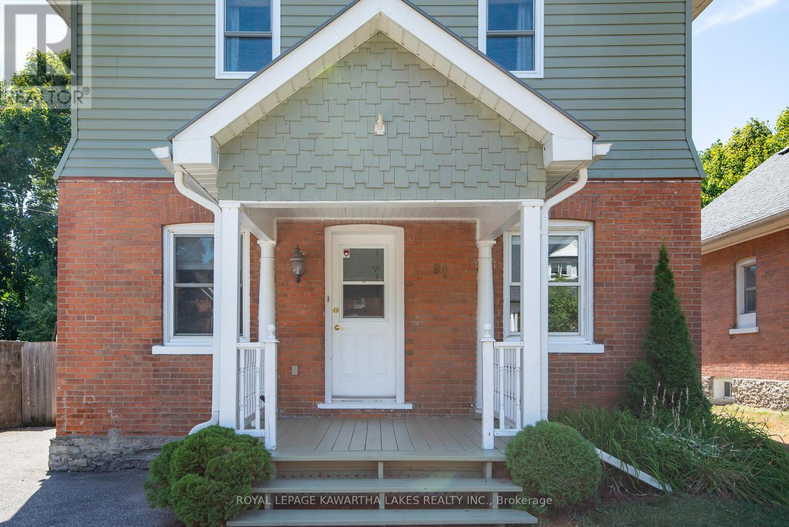 Photo 2 of 91 Glenelg Street W, Kawartha Lakes ON